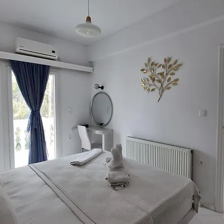 3 Bedrooms House * Perissa (Santorini)